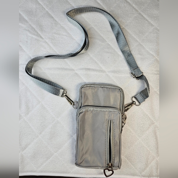 Crossbody Bag Cell Phone Sleeve Concert Venue Bag Adiustable Strap Arm Wrist NWT - Picture 7 of 9